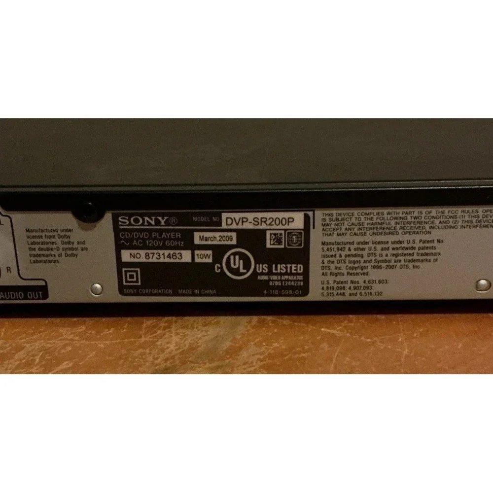 Sony DVP-SR200P CD/DVD Player No‎ Remote With Audio Cables, No Tested